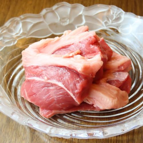 ここでしか味わえない生蝦夷ジンギスカン