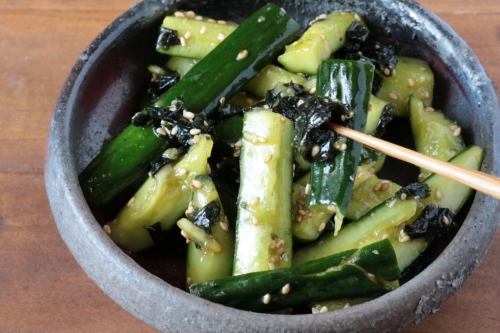 Korean seaweed and cucumber sauce