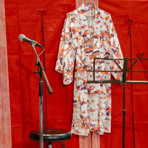 We have sanshin (Okinawan stringed instrument) live performances every day!