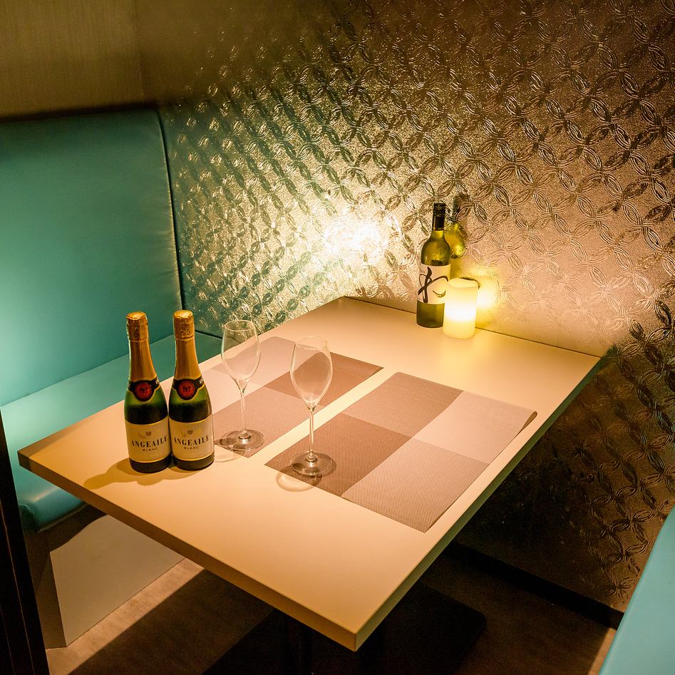 There is also a stylish private room with designer specifications! It is a rare seat!