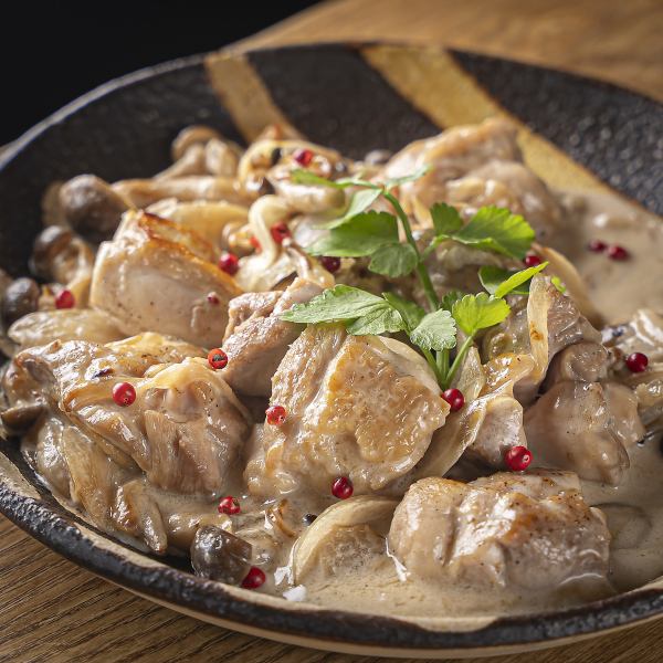 【当店おすすめ☆】鷄もも肉のココナッツミルク煮込み660円（税抜）