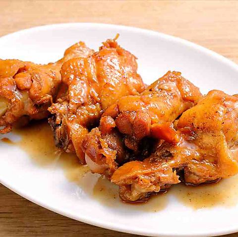 Braised chicken wings