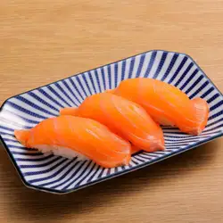 サーモン握り3貫