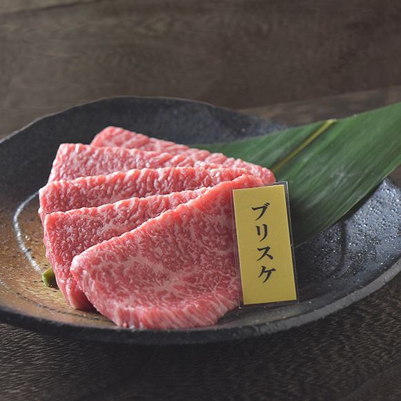 厳選した和牛を七輪の炭火で焼く焼肉を是非ご堪能下さい。