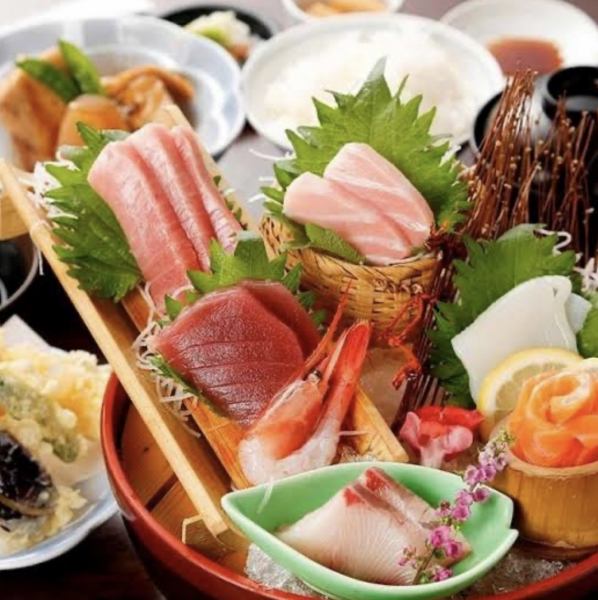 [A huge gathering of Miyagi's delicious seasonal delicacies!] A large number of recommended seasonal dishes change daily! Relax in a fully private room.