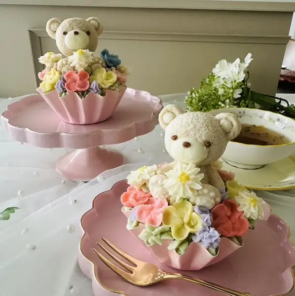 【◆日本でここだけの特別体験◆】可愛さに心ときめく…テディーベアレアチーズカップケーキ