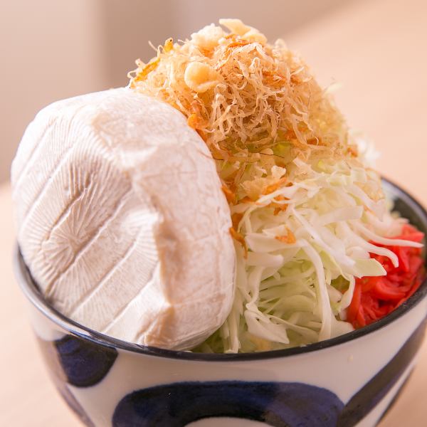 [Recommended creative monja!] Camembert cheese monja 1,600 yen (tax included) Luxurious monja that uses a whole piece!