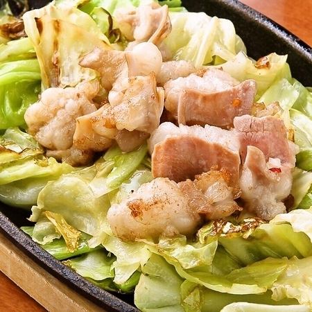 国産牛もつ焼き