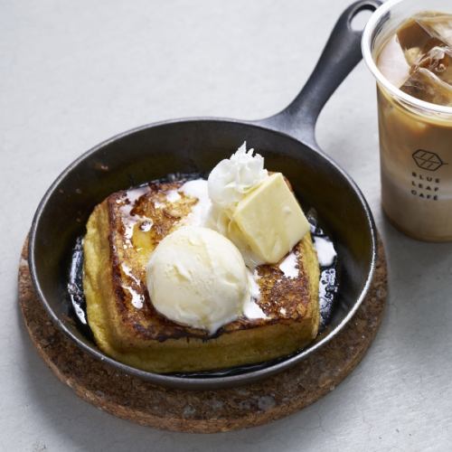 French toast plain (drink included)