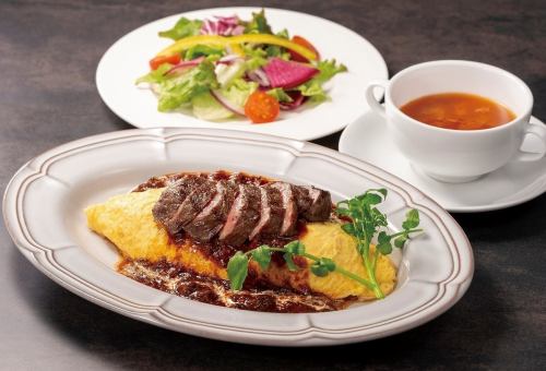 奥出雲和牛ステーキのオムライス（サラダ・スープ付)