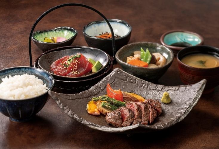 【私人供應】☆套餐☆烤和牛配醃鮪魚套餐（含甜點和咖啡）