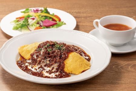 オムライス～デミグラスソース～サラダ・スープ付セット