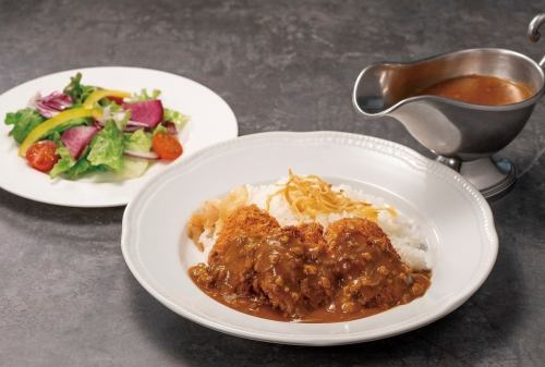 四元豚ヒレカツカレーサラダ付