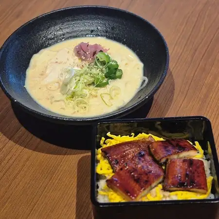 ミニうな重と豆乳冷やしそうめん