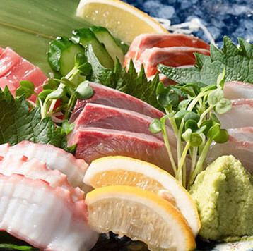 鮮魚盛り合わせ　各種