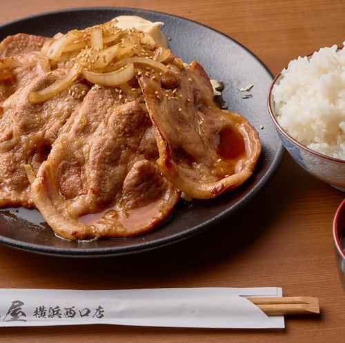 品数豊富なランチメニュー！