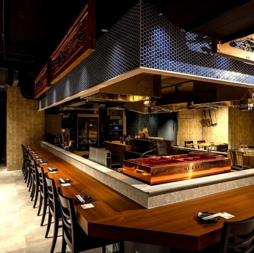 Perfect for dates or chatting with friends