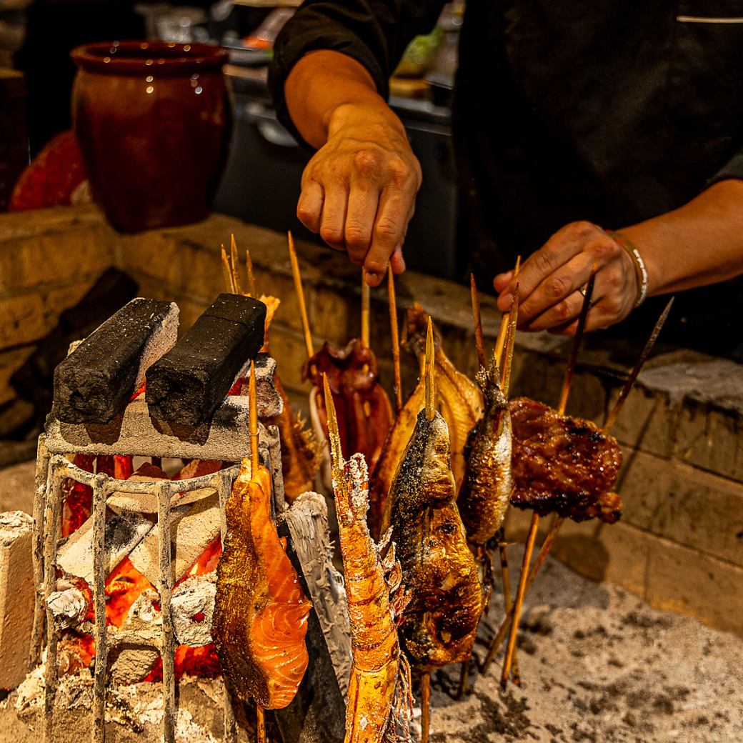 横浜西口3分★名物炉端焼きとおでん/カウンター席・完全個室完備/宴会や接待にも最適