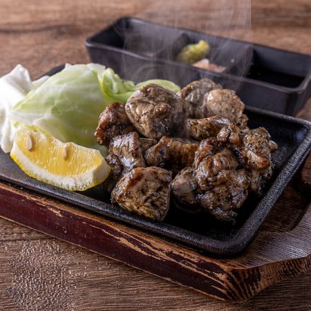 【一品】地鶏の炭火焼き