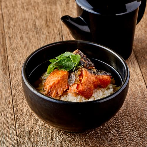 山盛り海鮮丼/おでん出汁茶漬け