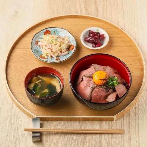 和牛ローストビーフ丼セット