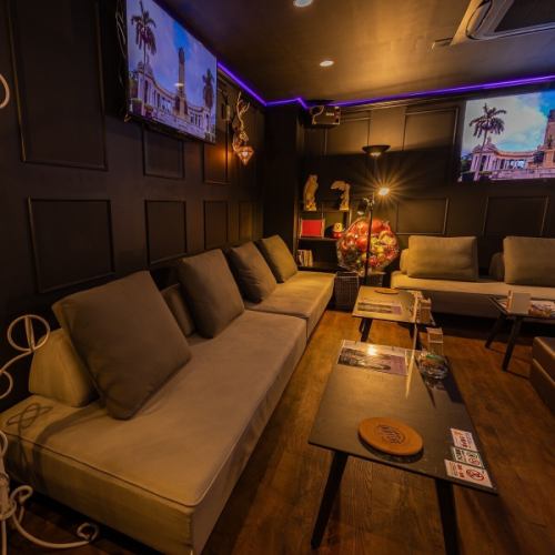 【貸切OK◎】VIP ROOMは、特別な時間を過ごしたいあなたの為に御用意した特別な空間。10人以上で貸切可能でございます！カラオケ付きなので宴会、パーティー等幅広いジャンルでお使い頂けます。