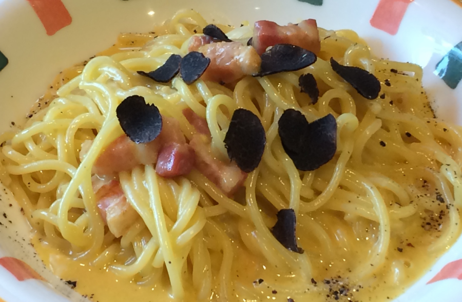 黒トリュフとベーコンたっぷりのカルボナーラ