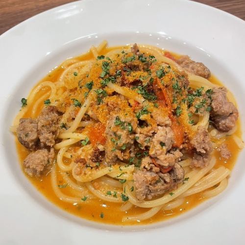 【オイルベース】サルシッチャとプチトマトのアーリオオーリオ ~からすみがけ~