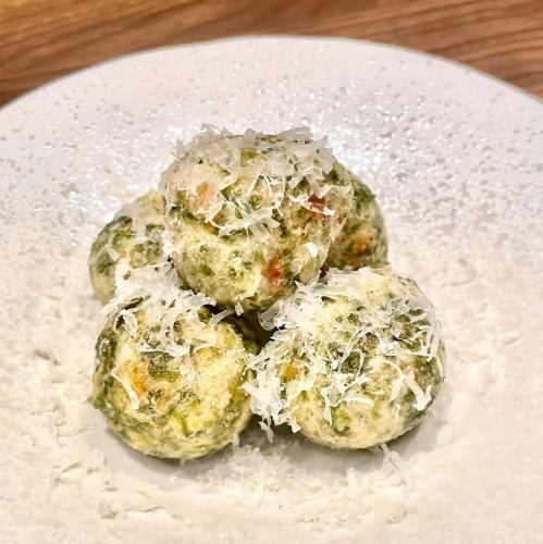 青のりと干し海老のゼッポリーニ ~パルミジャーノがけ~