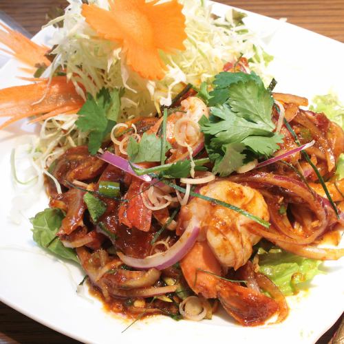 Spicy Thai marinated shrimp “Pa Kung”/Seafood salad “Yum Talay”