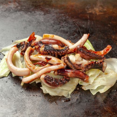 Grilled squid with salt