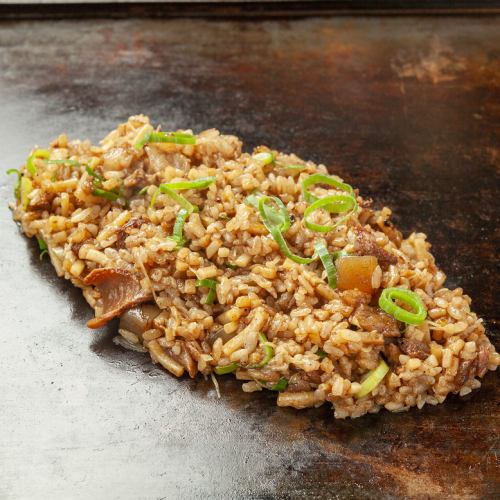 【各種特色菜和標準菜單】Bonkura家族不僅限於okonomiyaki！請享受各種特色菜。