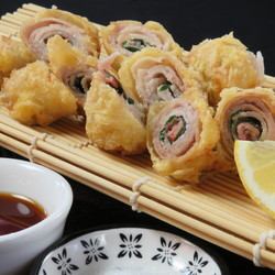 お洒落な空間で女性一人の来店も多いんです◎