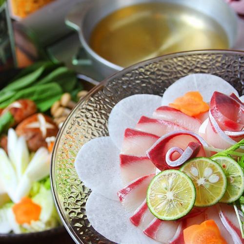 【鍋始めました！】話題の背徳鍋からヘルシーな豆乳鍋、ぶりしゃぶ等この時期ピッタリのメニュー有ります！