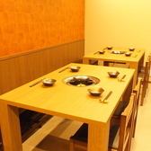 There is a table for 2 to 4 people.In addition, seats can be adjusted according to the number of people such as 6 people and 8 people.