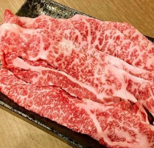 Our commitment to sourcing meat that cherishes the bounty of Kyushu.