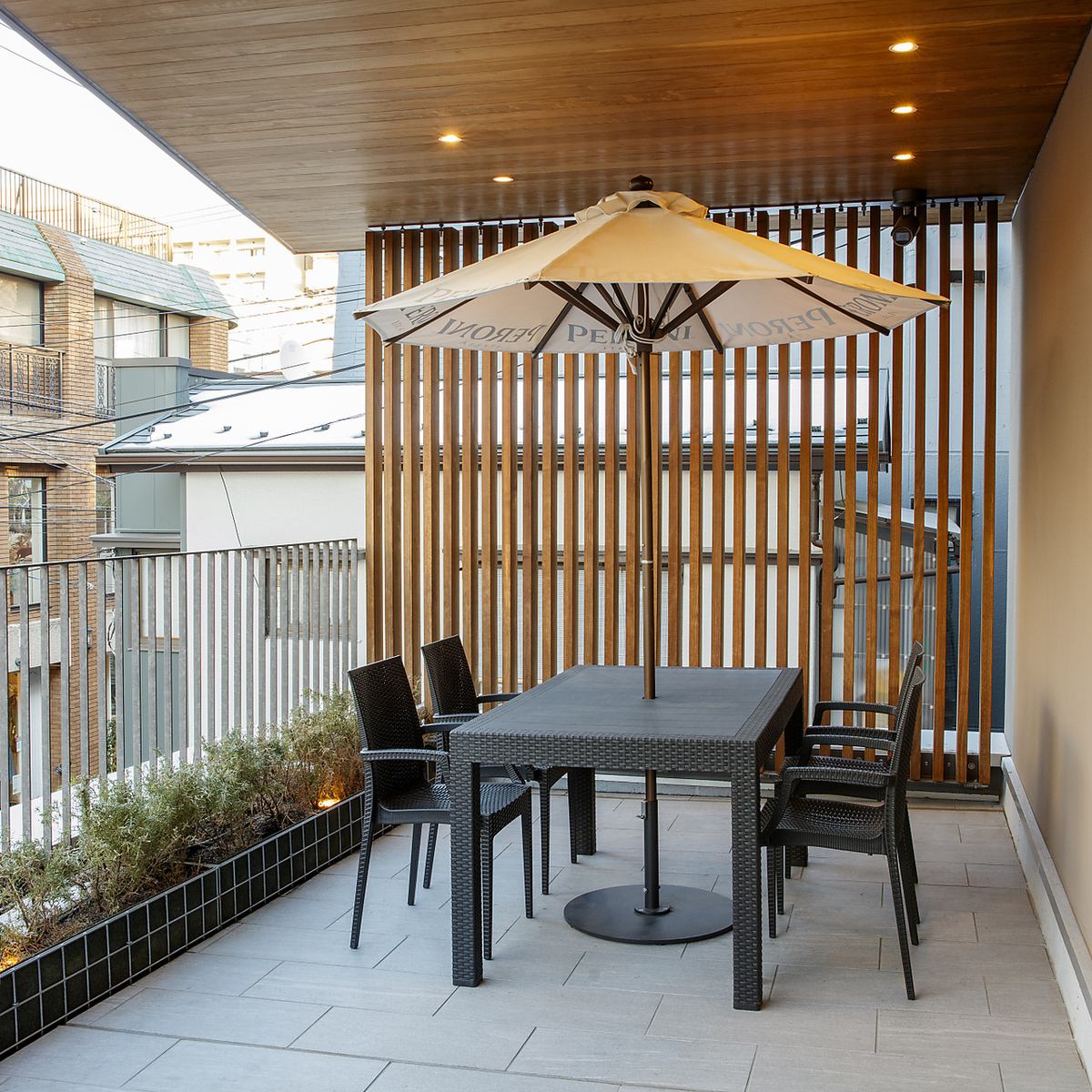 We also have an open terrace seating area. Enjoy a toast while enjoying the cool breeze.