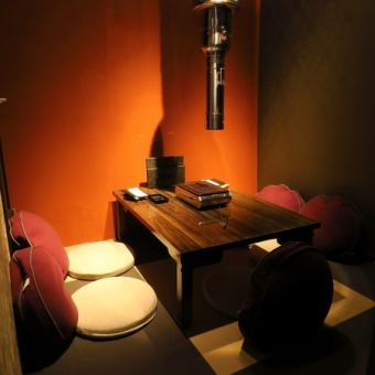 お座敷個室の用意ございます。プライベートな空間で食事をお楽しみいただけます。