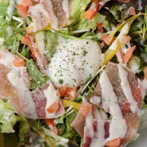 Homemade dressing "Caesar salad with uncured ham and soft-boiled egg"