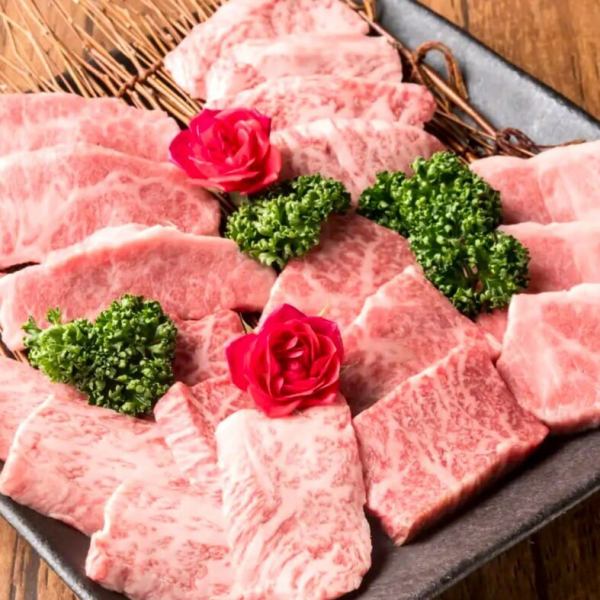 각종 고기 모듬도 준비