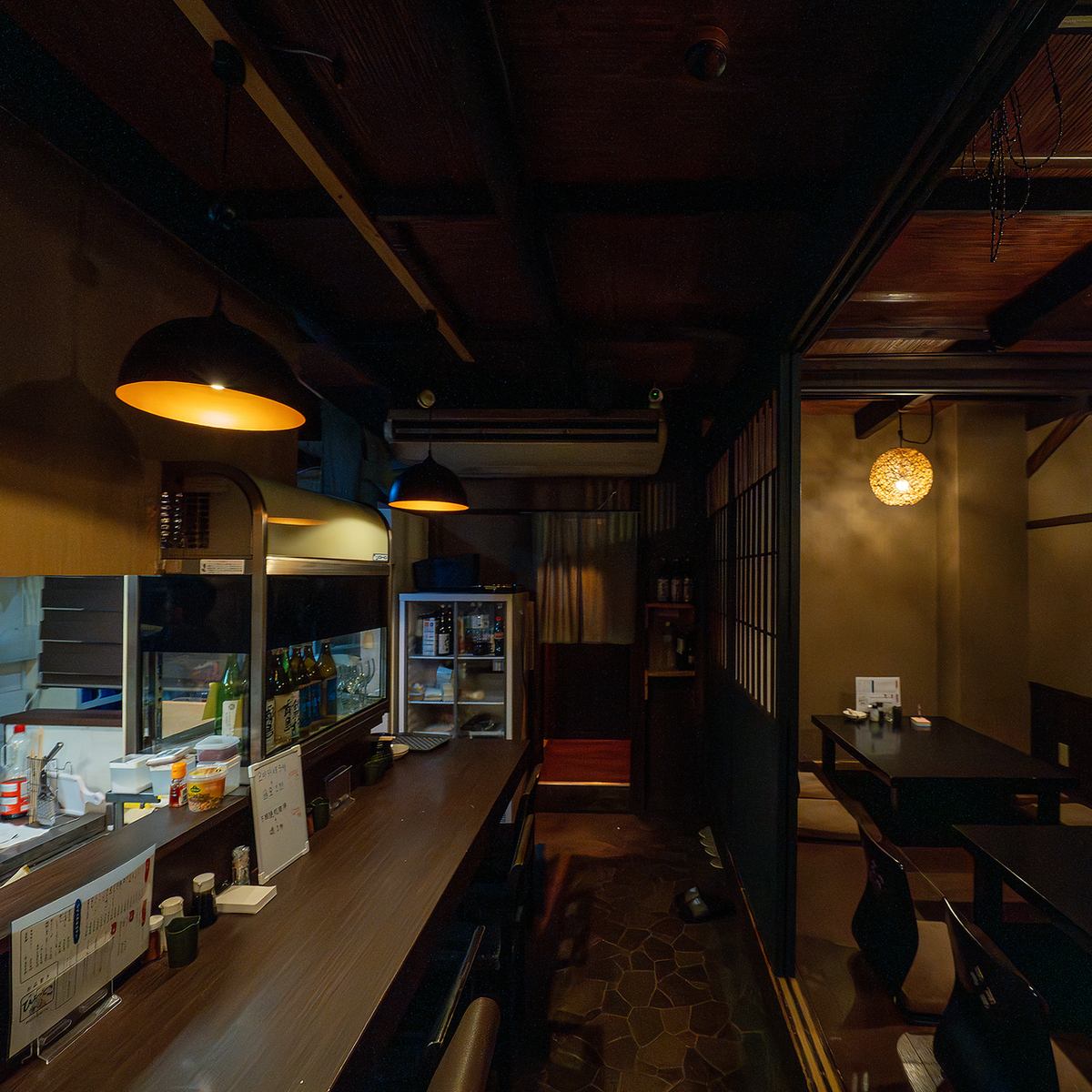 暖かい雰囲気で会話と食事とお酒をたしなむ…大人の隠れ家居酒屋