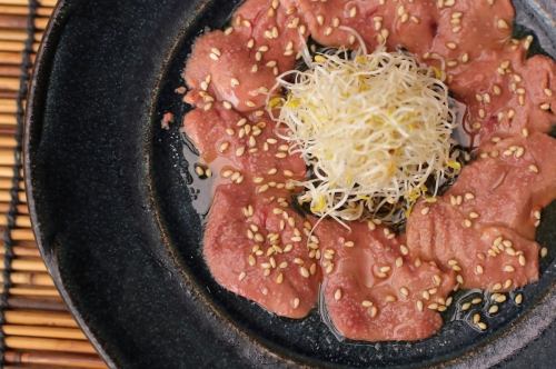 Rich liver sashimi style