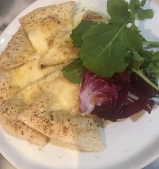 ガーリックチーズフォカッチャ