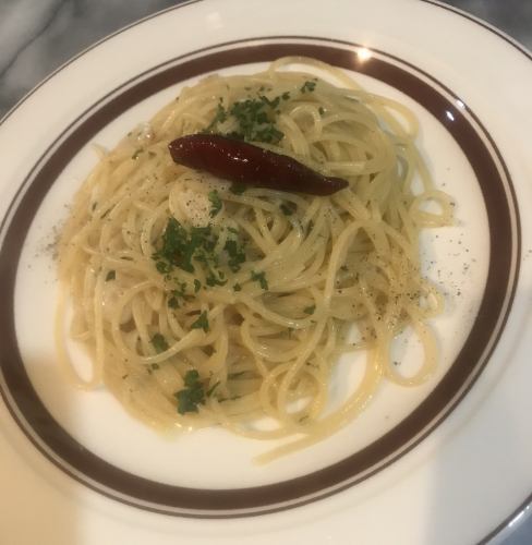 アーリオオーリオペペロンチーノ