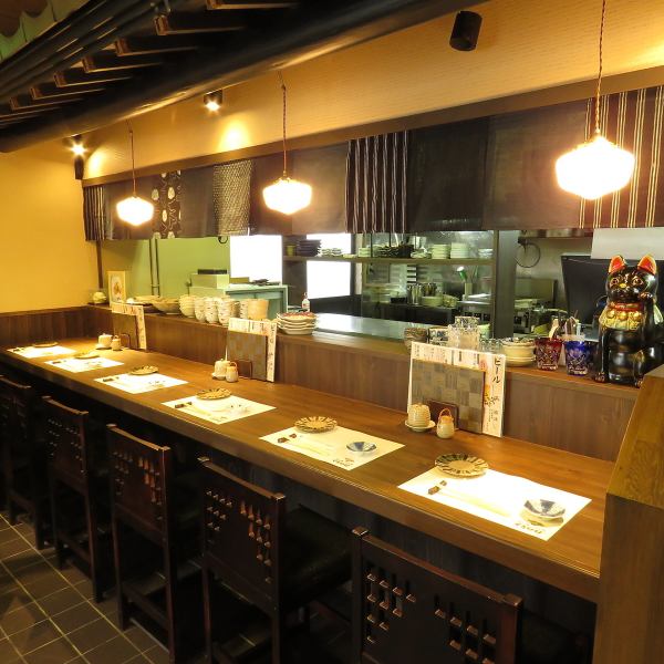 Counter prepared by 6 seats ♪ A little drinking is also welcomed! A tired day with a full meal with a mustache ♪ Recommended for dates so you do not mind surrounding ☆