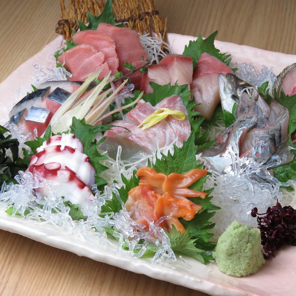 忘年会、新年会、少人数の飲み会、絶賛承り中!貸切ご宴会もおまかせを!!