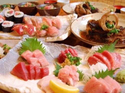 無限暢飲“時令懷石料理”或“壽司懷石料理”11,000日元→→8,500日元
