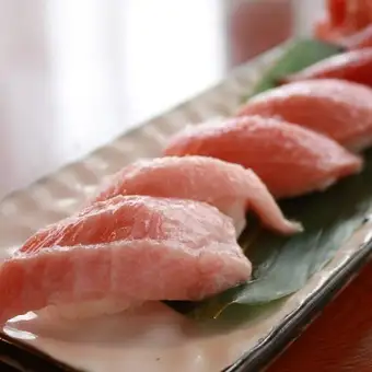 トロ入り十貫にぎり 並