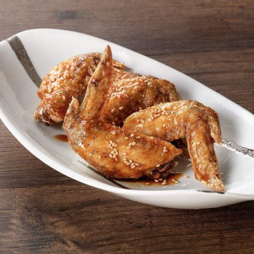 Deep fried chicken wings (4 pieces)