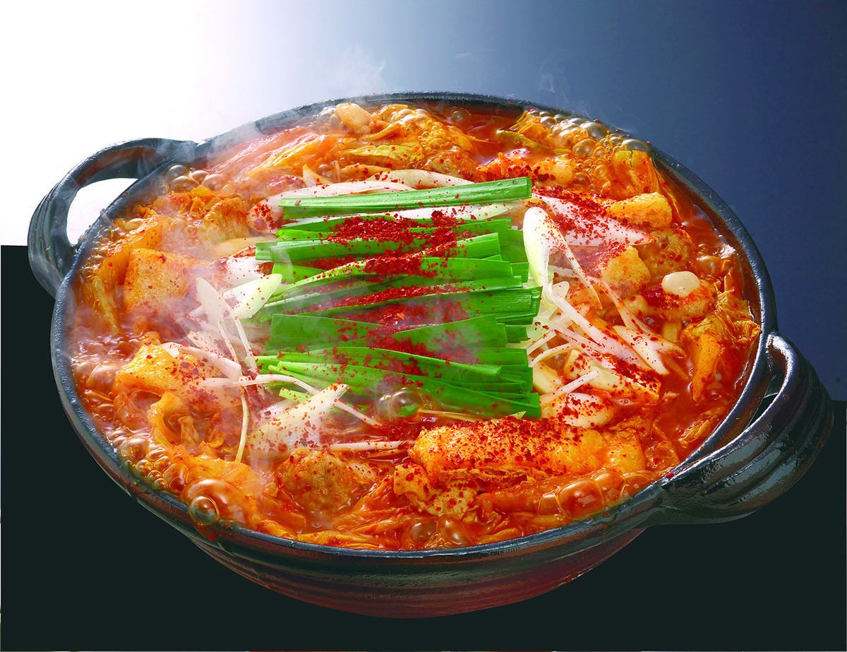 Including the famous "pot from the red" to the effect that spicy, delicious cuisine of Nagoya are sorted crowdedly ☆.